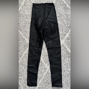 Women’s Black Commando leggings In Size Small